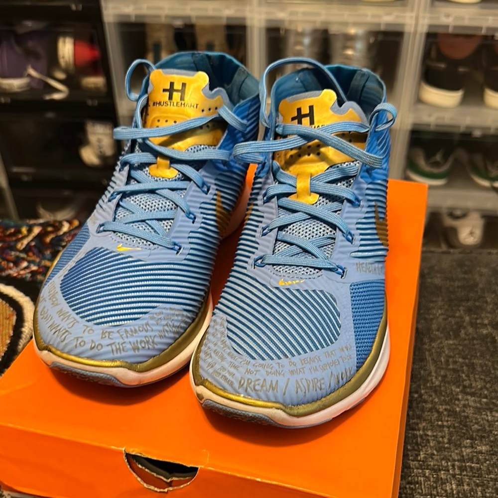 Nike Hustle Harts Blue and Gold Training Sneakers